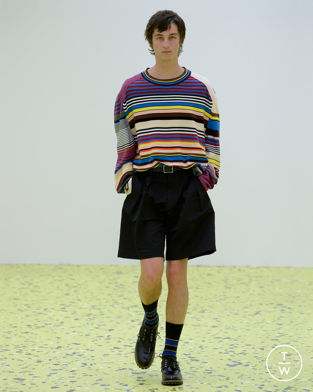 Fashion Week Paris Spring/Summer 2022 look 41 from the Paul Smith collection 男装