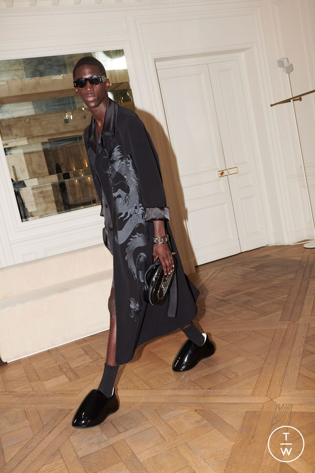 Fashion Week Paris Spring/Summer 2024 look 41 from the Balmain collection 男装