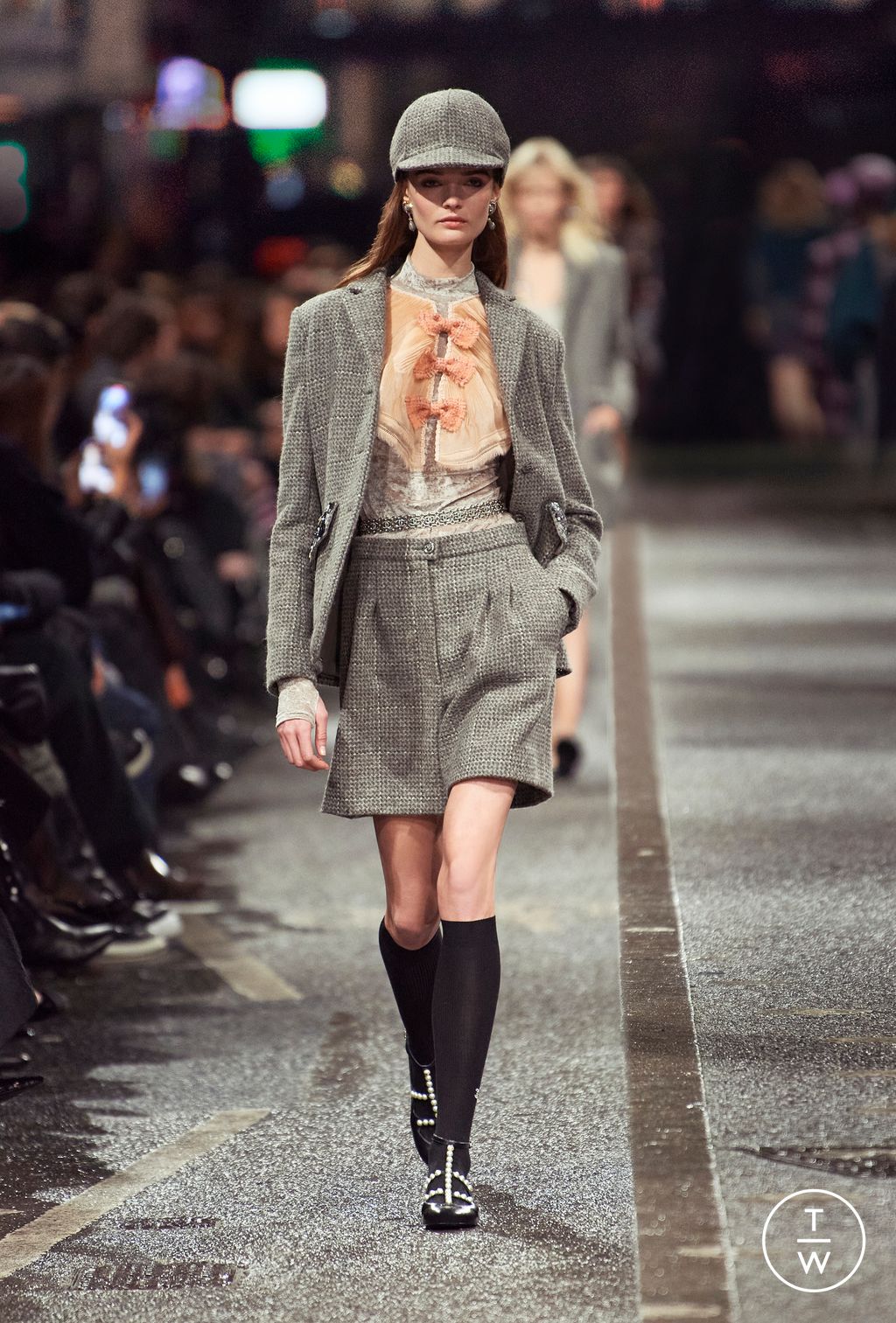 Fashion Week Paris Pre-Fall 2024 look 42 de la collection Chanel womenswear