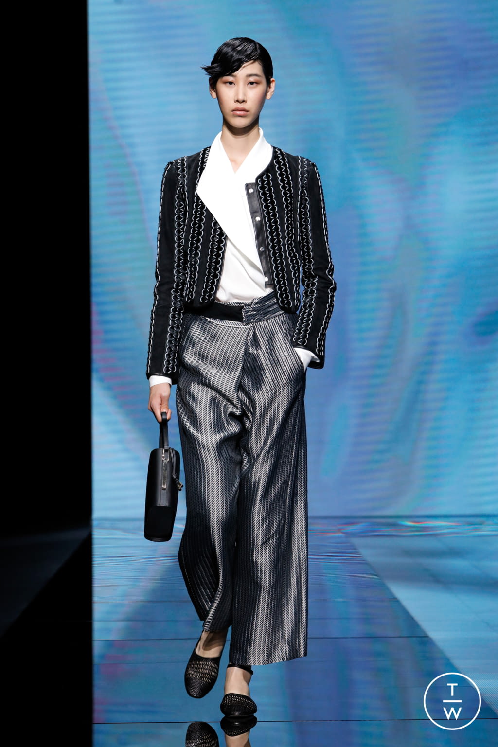 Fashion Week Milan Spring/Summer 2021 look 42 from the Giorgio Armani collection womenswear