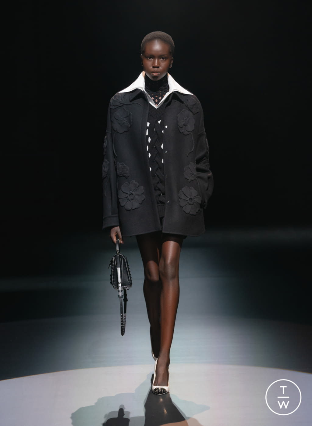 Fashion Week Milan Fall/Winter 2021 look 42 de la collection Valentino womenswear