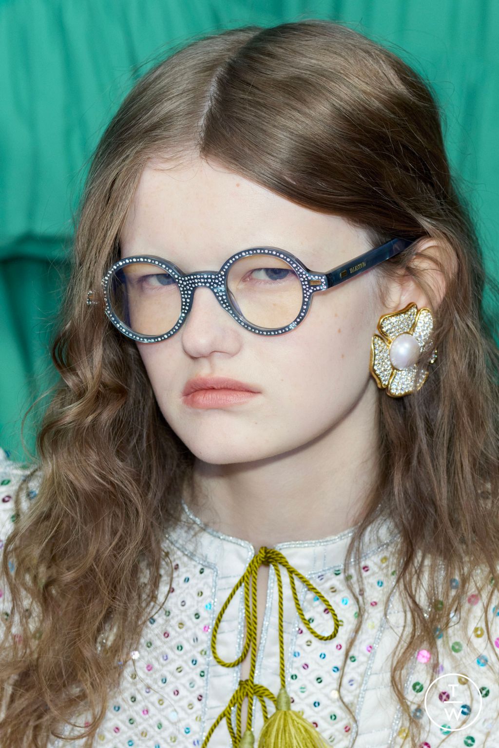 Fashion Week Paris Pre-Fall 2025 look 85 from the Valentino collection womenswear