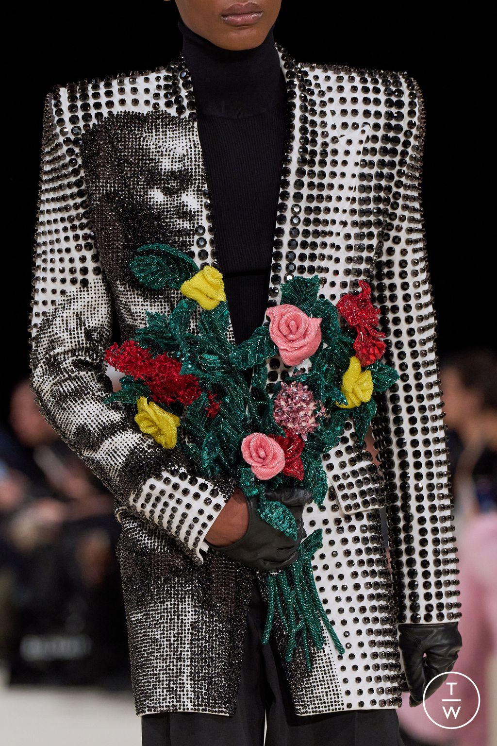 Fashion Week Paris Fall/Winter 2024 look 62 from the Balmain collection 男装配饰