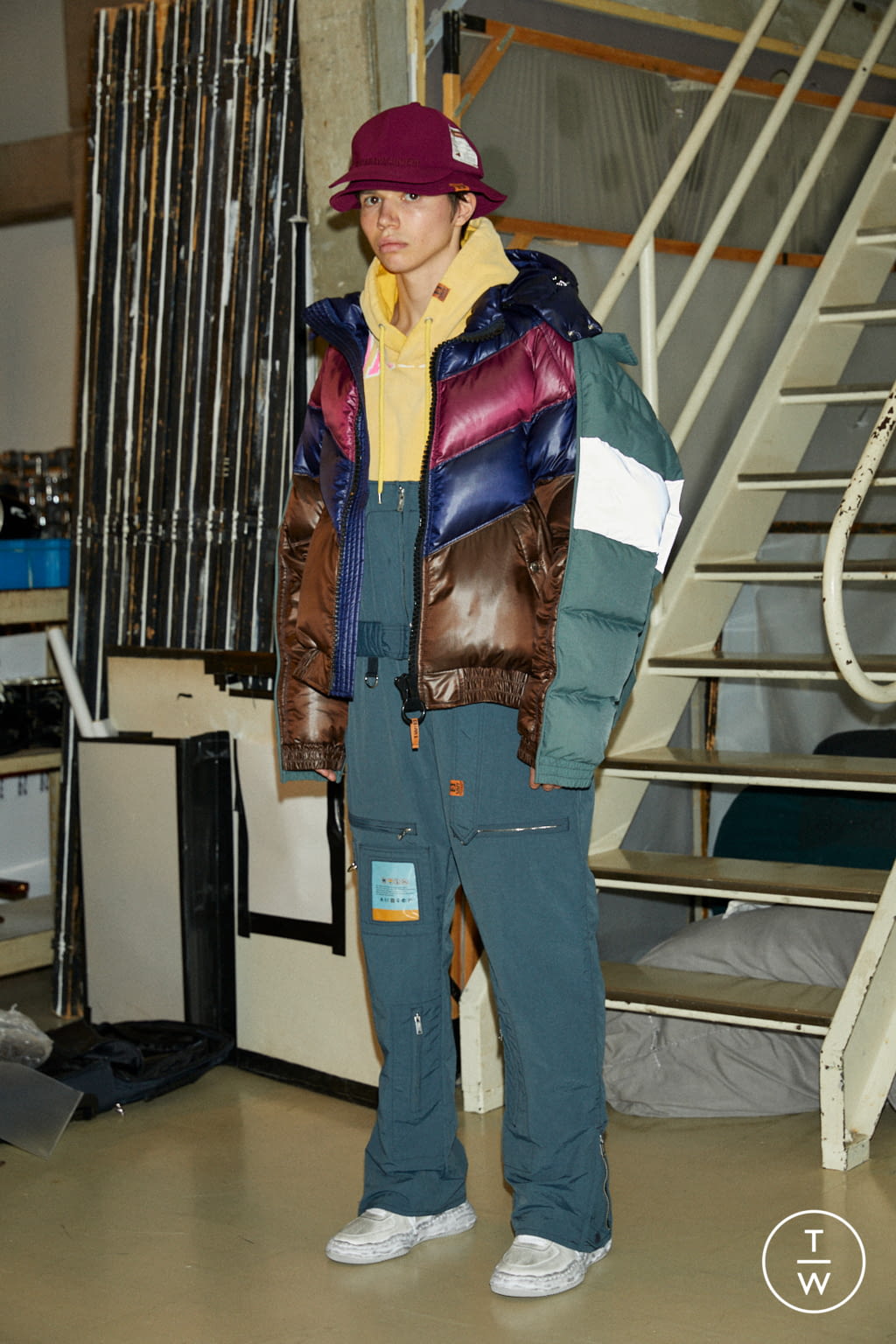 Fashion Week Paris Fall/Winter 2021 look 44 from the Maison Mihara Yasuhiro collection menswear