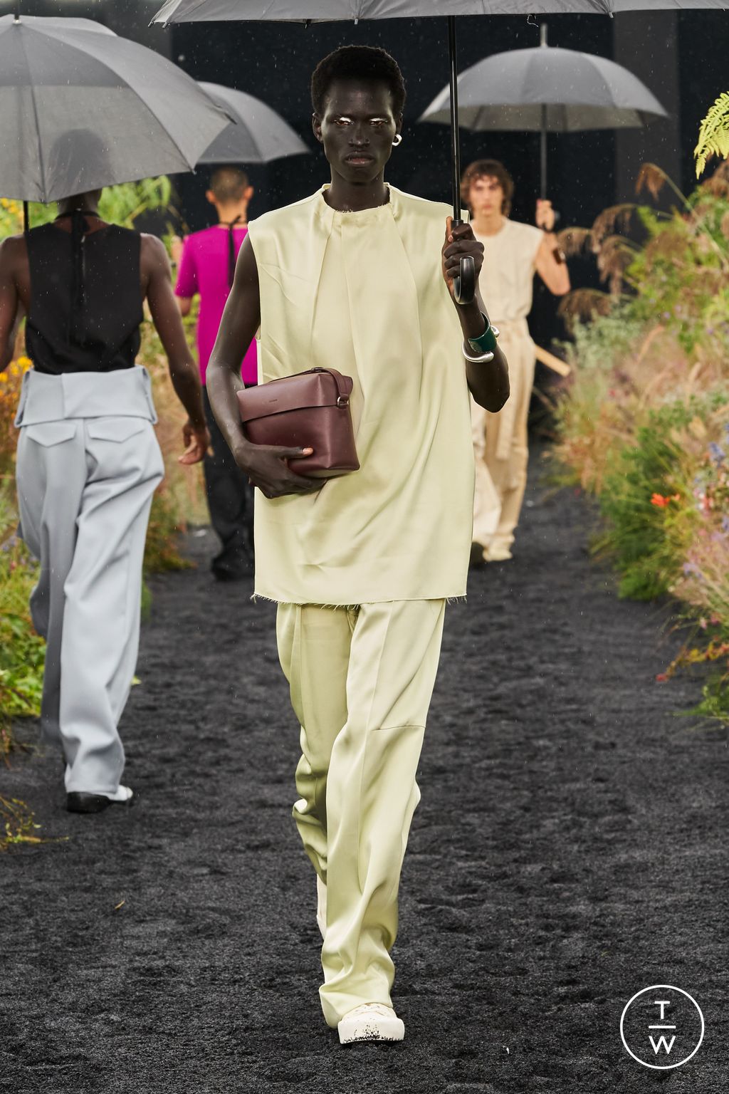 Fashion Week Milan Spring/Summer 2023 look 44 from the Jil Sander collection 女装