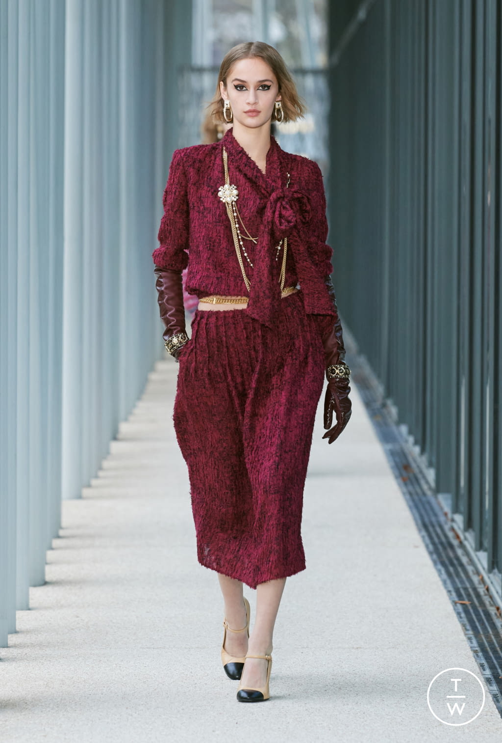 Fashion Week Paris Pre-Fall 2022 look 44 from the Chanel collection 女装