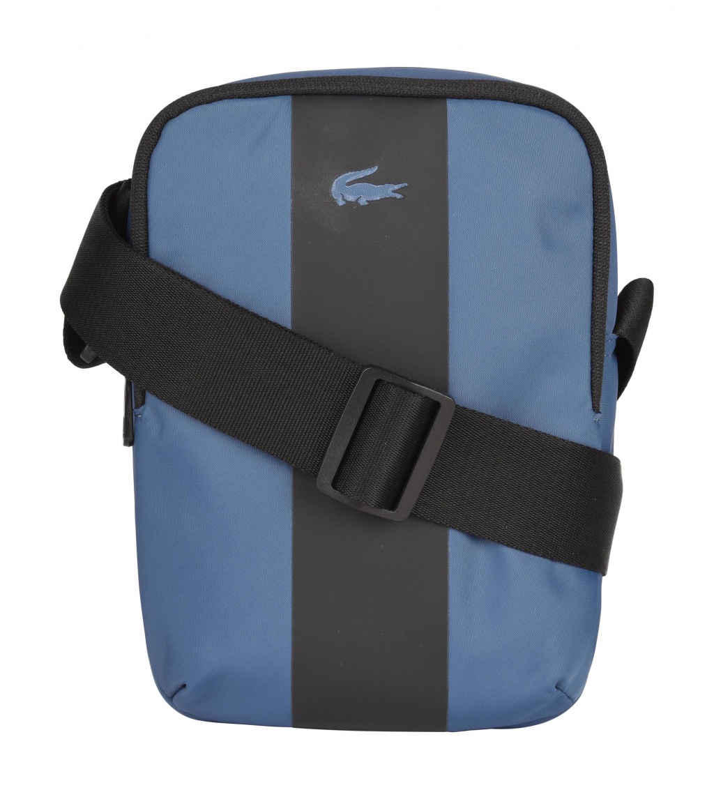 Fashion Week Paris Fall/Winter 2018 look 44 de la collection Lacoste menswear accessories