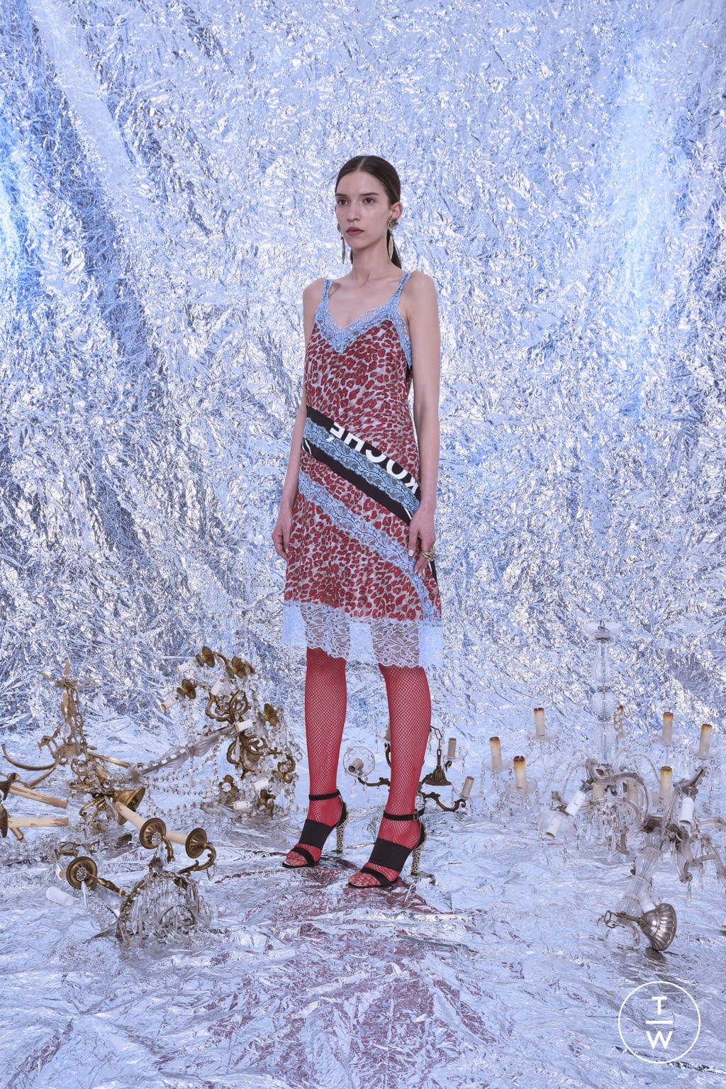 Fashion Week Paris Pre-Fall 2020 look 44 from the Koché collection 女装