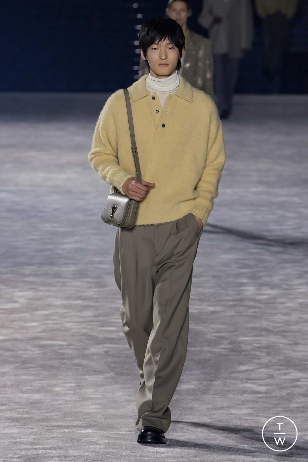 Fashion Week Paris Fall/Winter 2023 look 22 from the Ami collection 男装