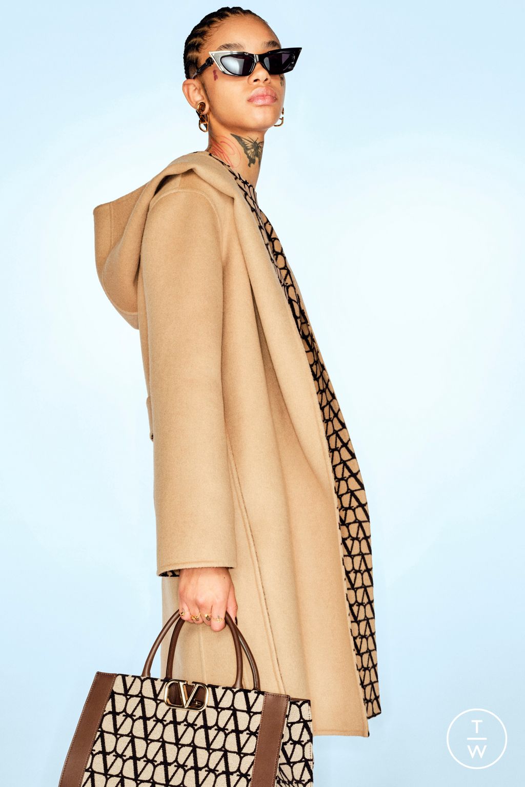 Fashion Week Paris Pre-Fall 2023 look 92 from the Valentino collection womenswear