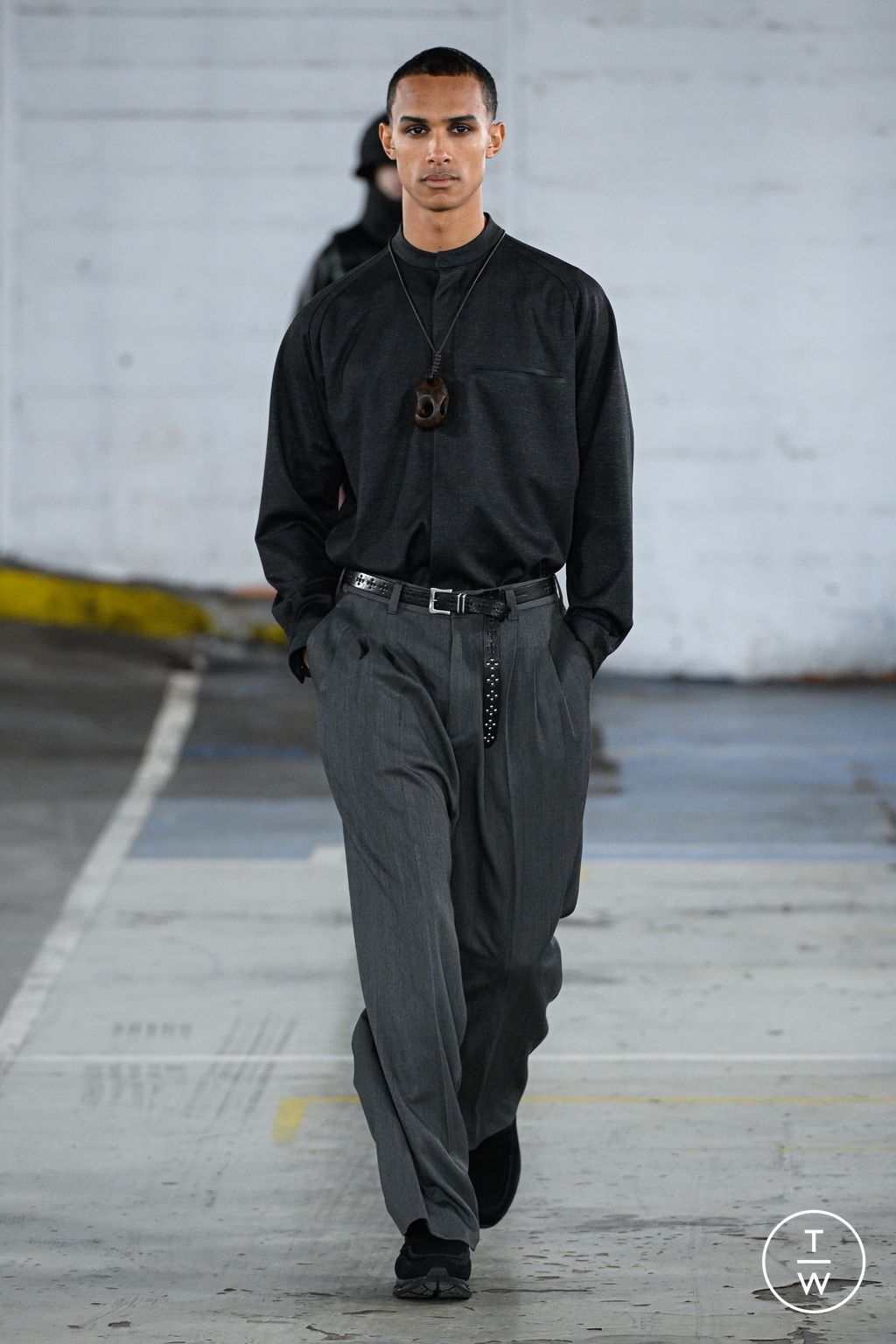 Fashion Week Paris Fall/Winter 2026 look 45 de la collection White Mountaineering menswear