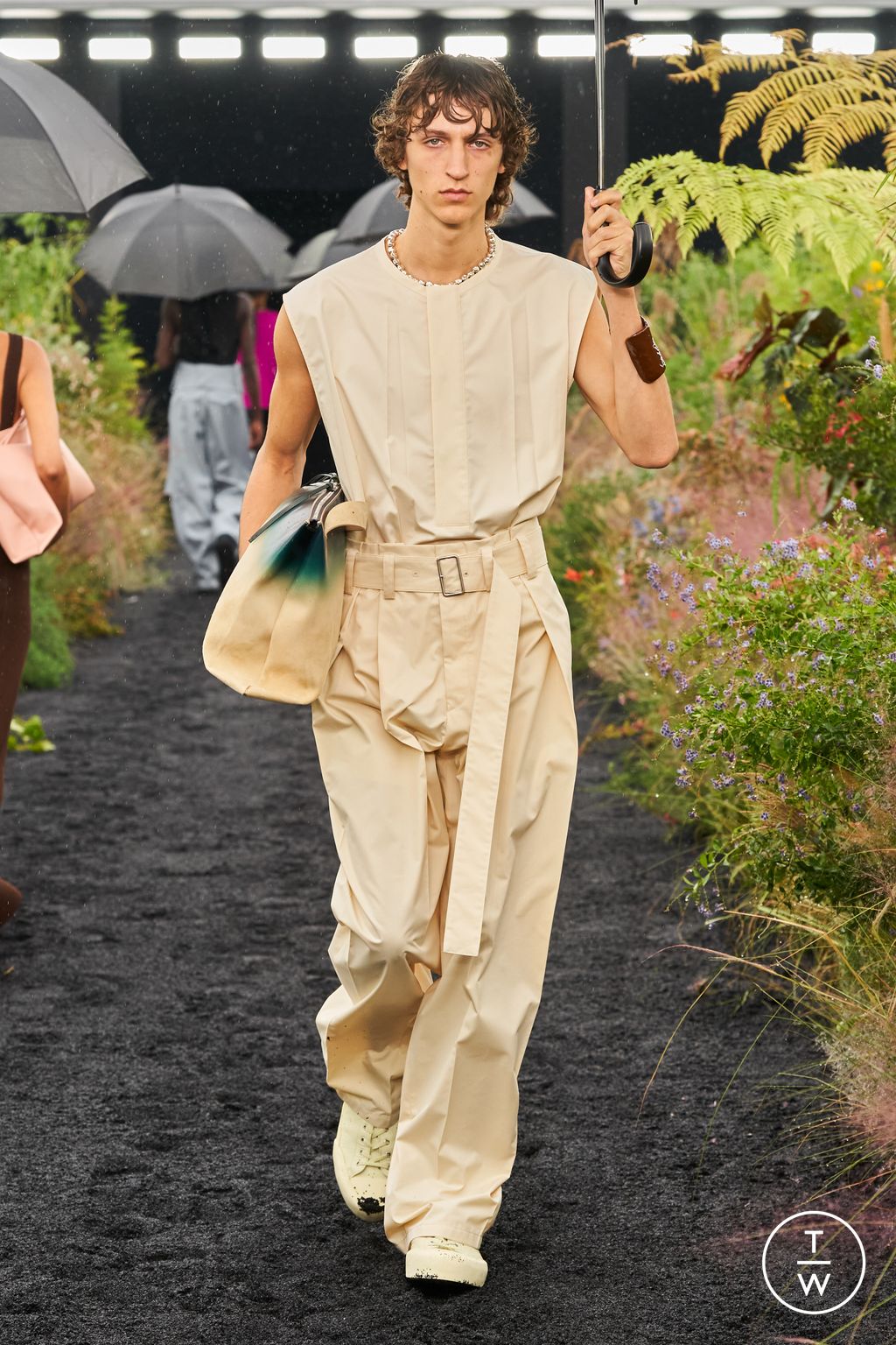 Fashion Week Milan Spring/Summer 2023 look 45 from the Jil Sander collection womenswear