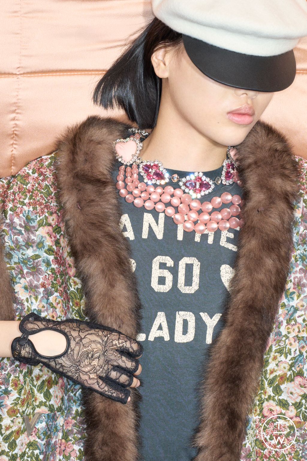 Fashion Week Paris Resort 2026 look 34 from the Valentino collection womenswear accessories