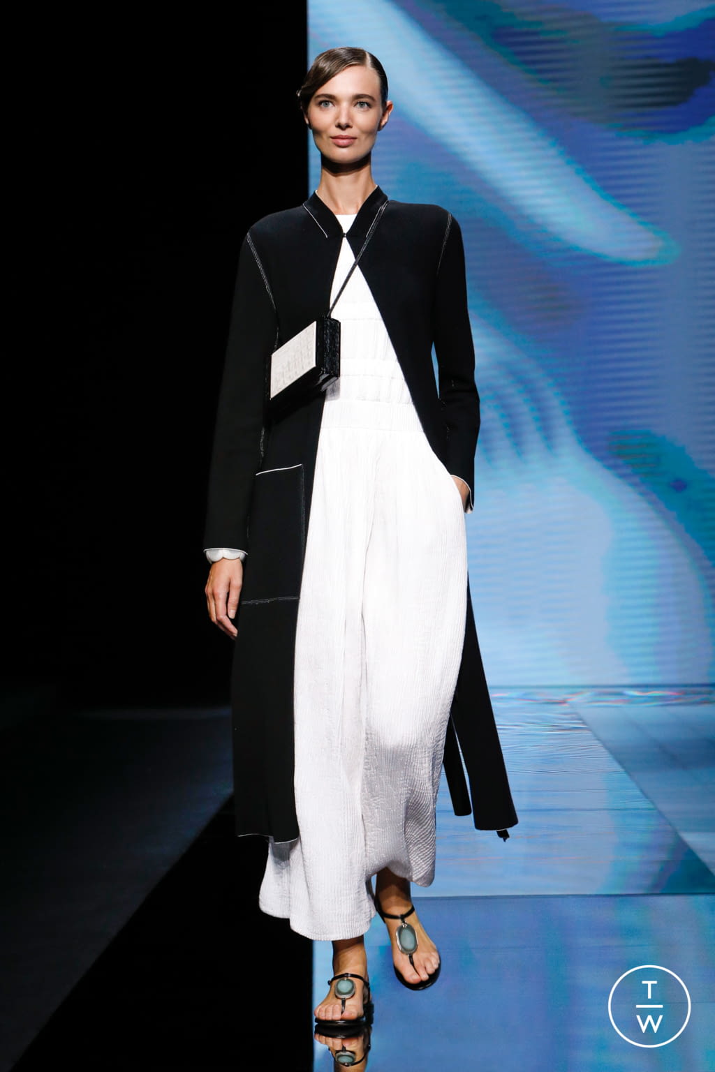 Fashion Week Milan Spring/Summer 2021 look 46 from the Giorgio Armani collection 女装