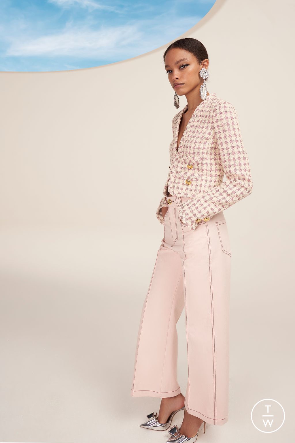 Fashion Week Paris Resort 2023 look 47 from the Giambattista Valli collection womenswear