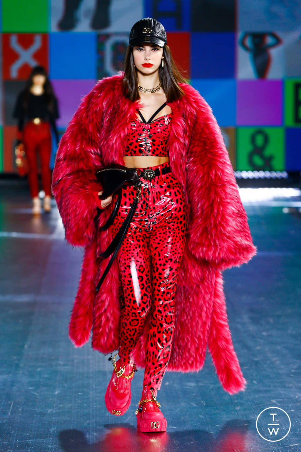 Fashion Week Milan Fall/Winter 2021 look 54 de la collection Dolce & Gabbana womenswear