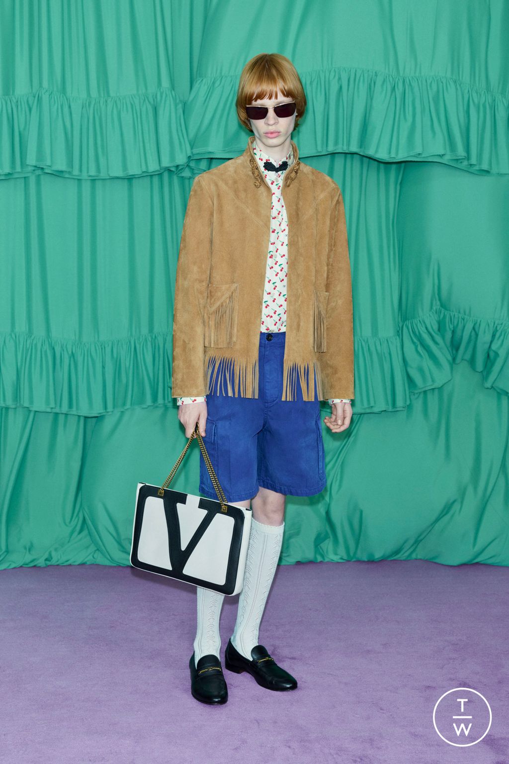 Fashion Week Paris Pre-Fall 2025 look 97 from the Valentino collection womenswear