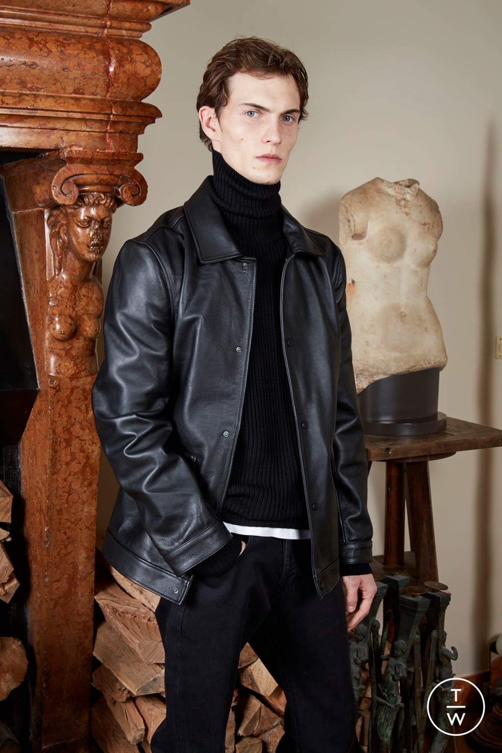 Fashion Week Paris Fall/Winter 2021 look 50 from the Officine Générale collection 男装