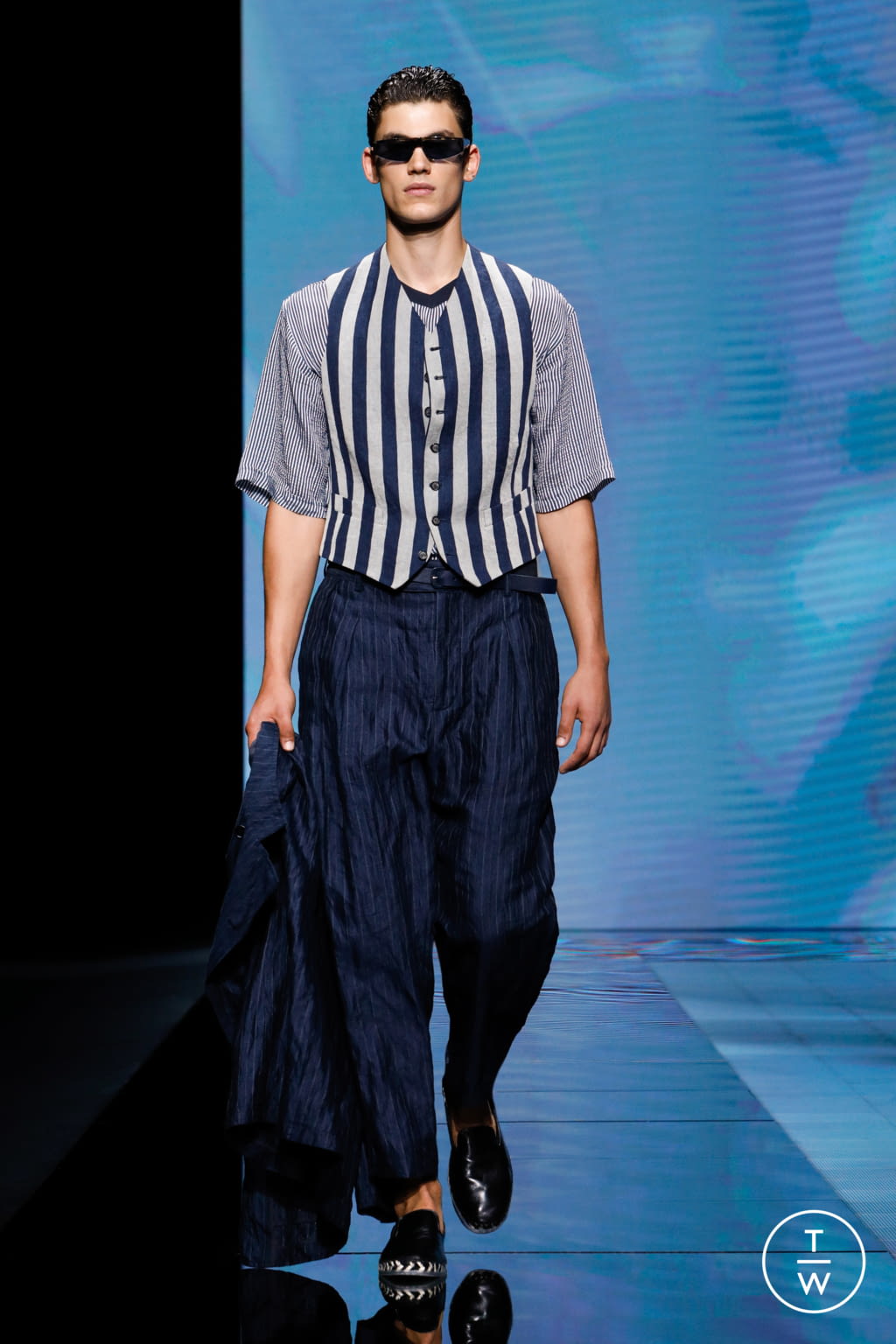 Fashion Week Milan Spring/Summer 2021 look 49 from the Giorgio Armani collection womenswear