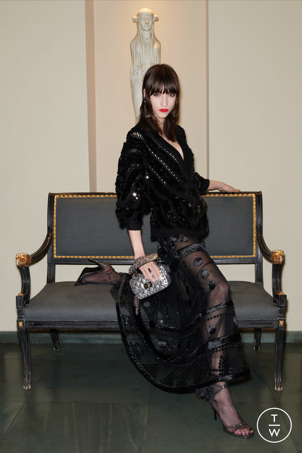 Fashion Week Paris Pre-Fall 2020 look 49 from the Valentino collection 女装
