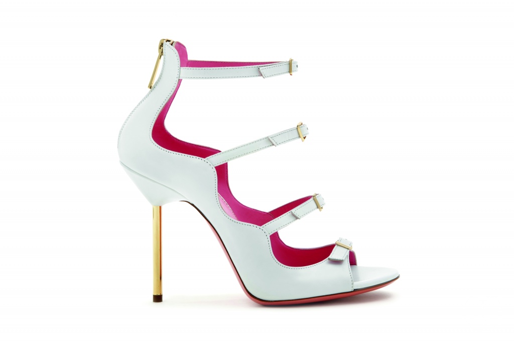 Fashion Week Milan Spring/Summer 2018 look 8 from the Blumarine collection 女装配饰