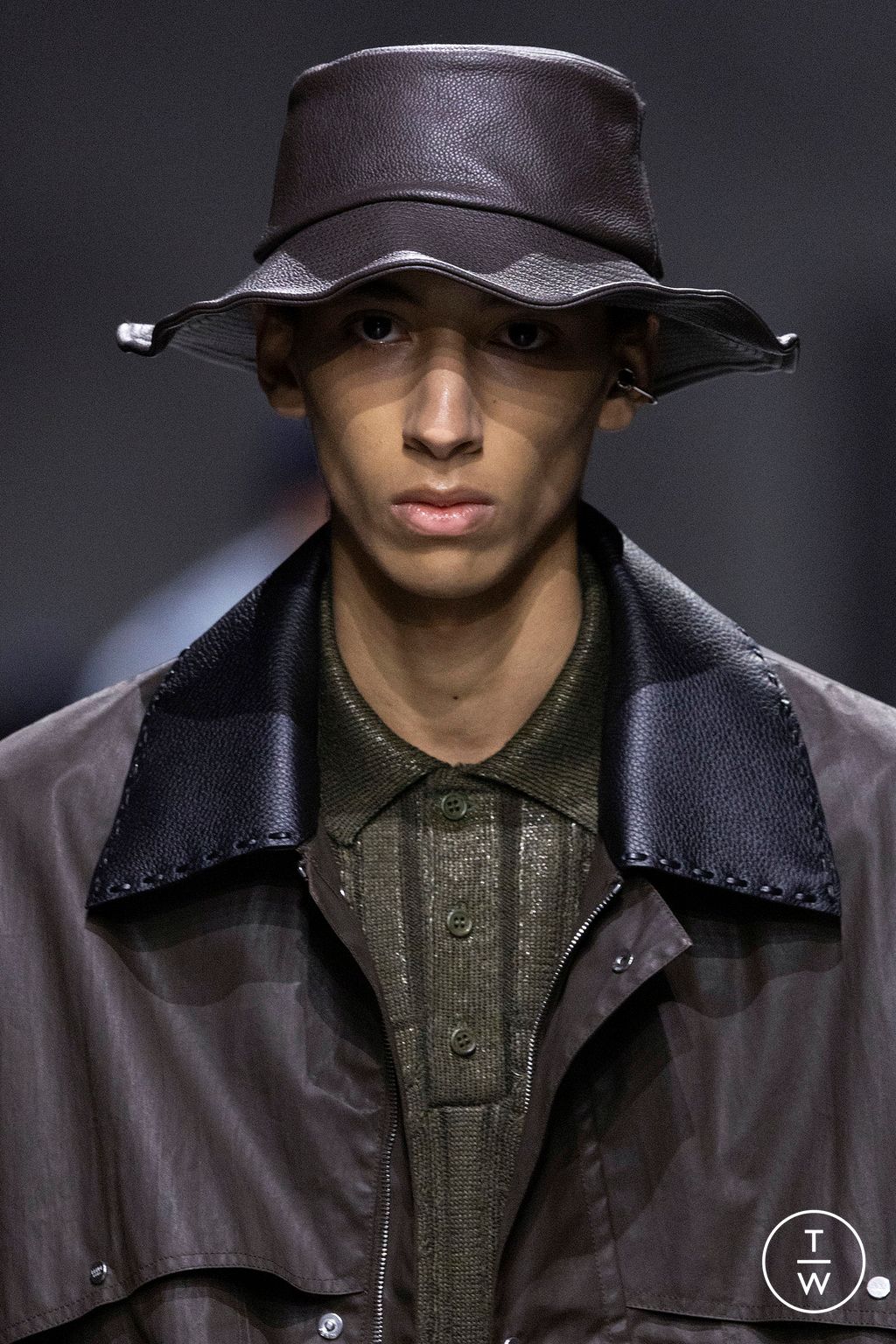 Fashion Week Paris Fall/Winter 2024 look 81 from the Fendi collection menswear accessories