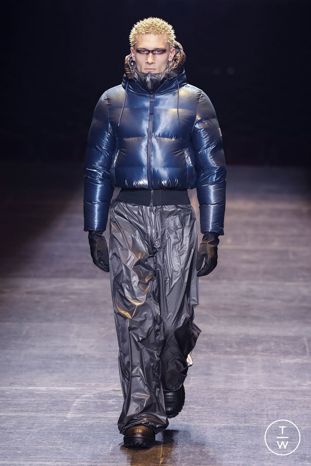 Fashion Week Paris Fall/Winter 2023 look 5 from the Rains collection menswear