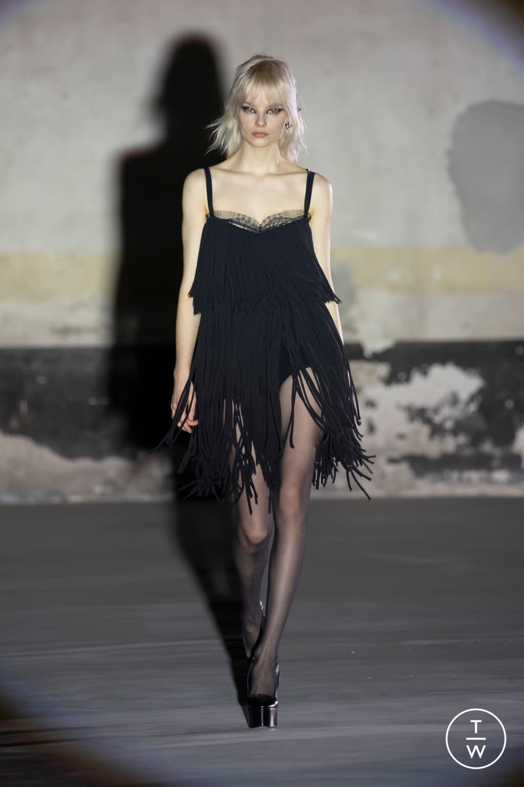Fashion Week Milan Fall/Winter 2021 look 5 de la collection N°21 womenswear