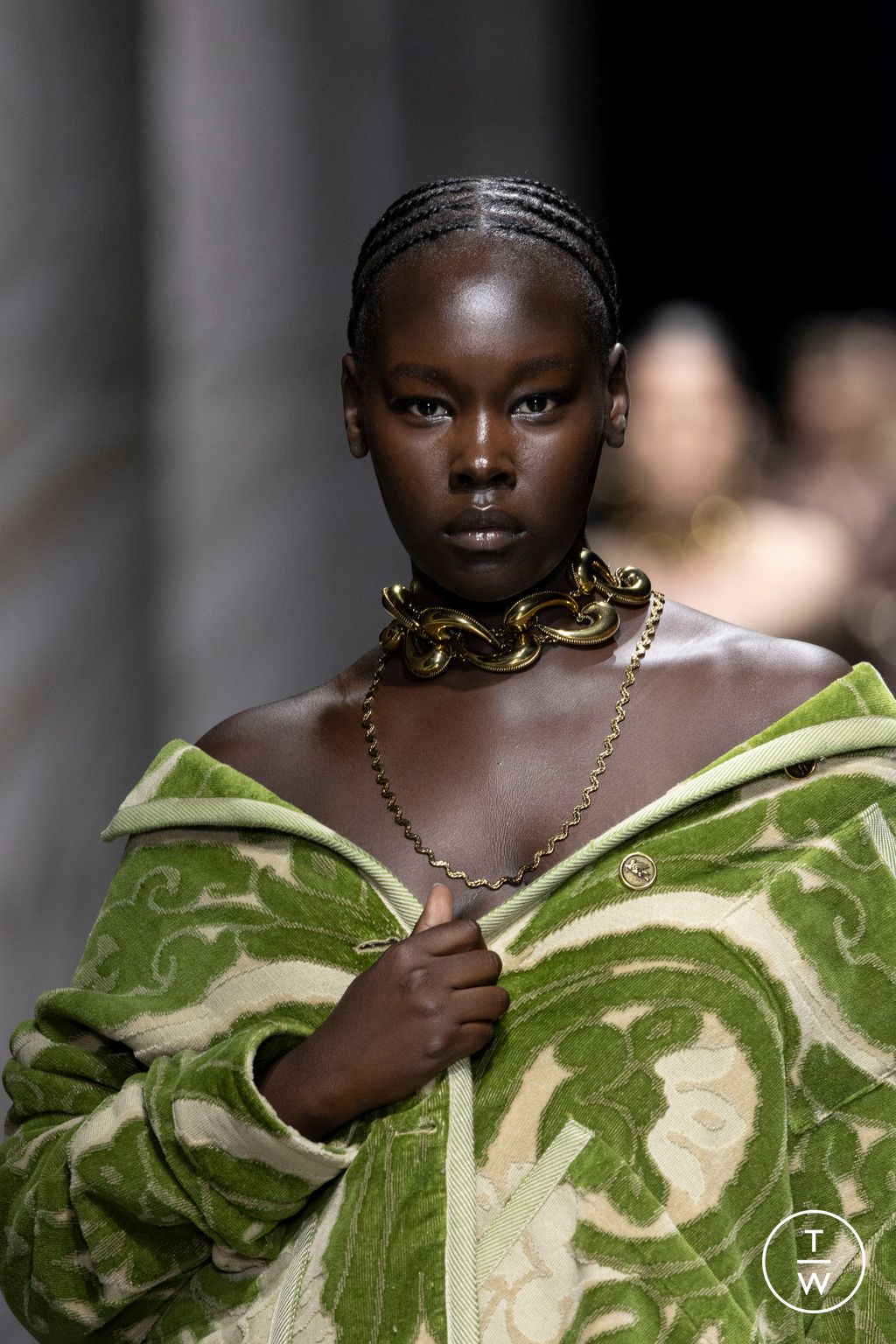 Fashion Week Milan Spring/Summer 2024 look 13 from the Etro collection 女装配饰