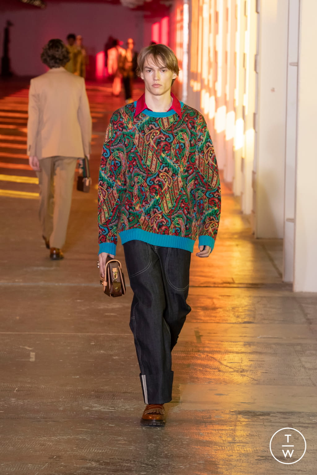 Fashion Week Milan Fall/Winter 2021 look 5 from the Etro collection menswear