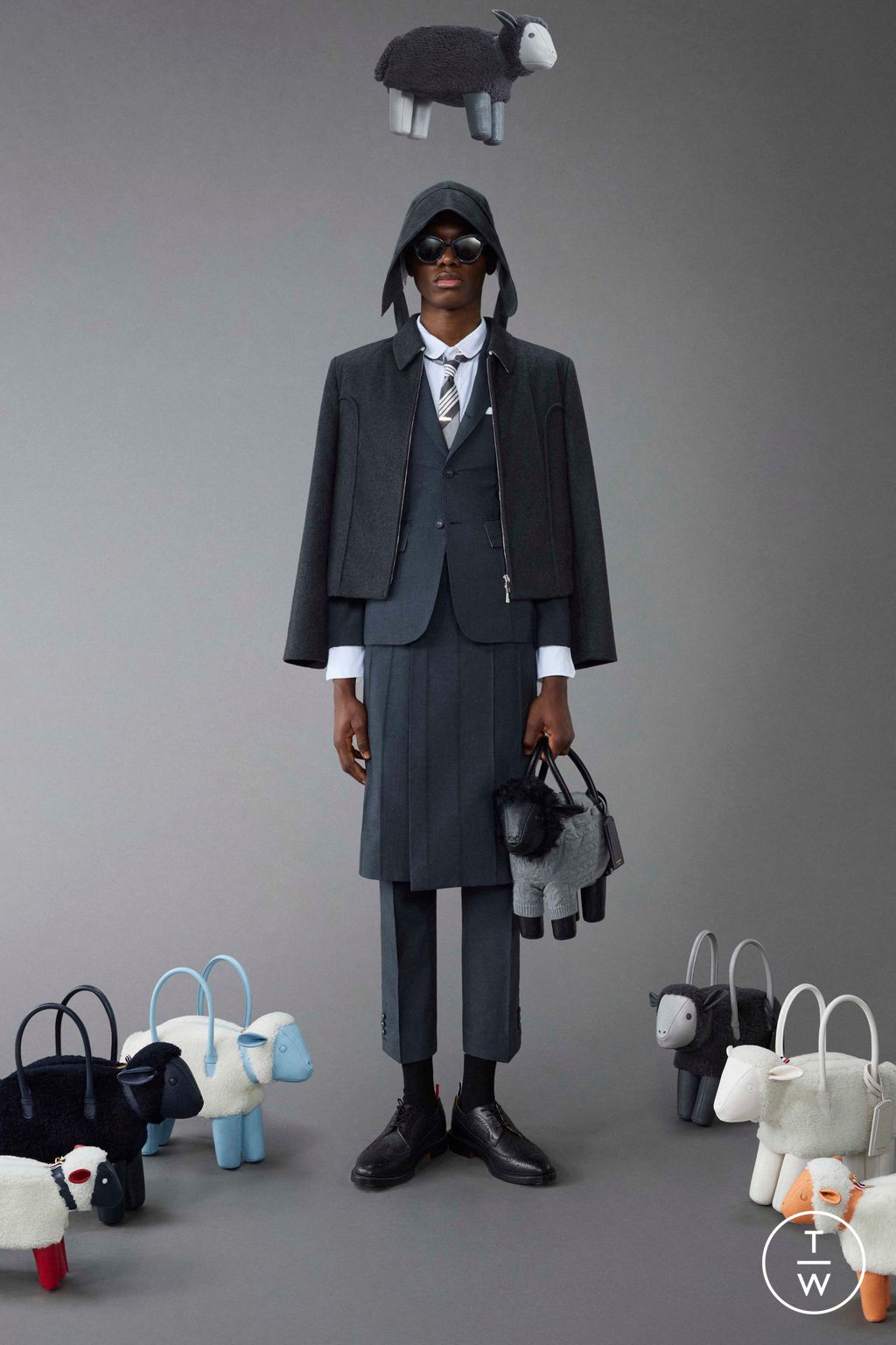 Fashion Week New York Resort 2024 look 5 from the Thom Browne collection menswear