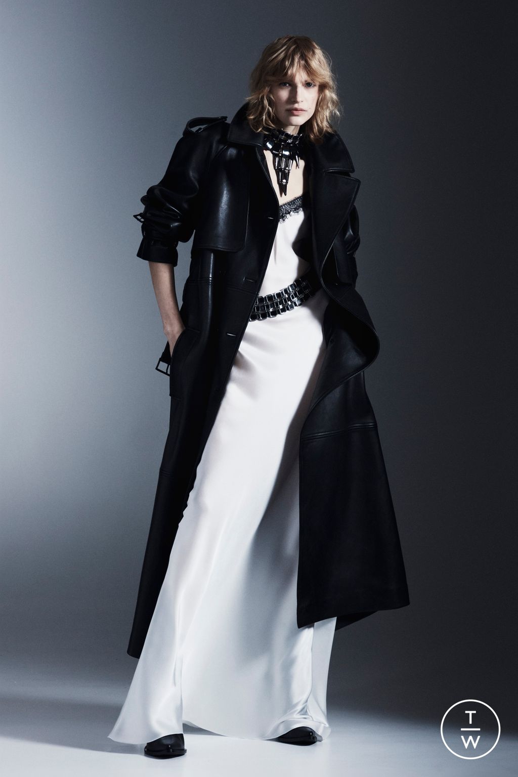 Fashion Week Milan Pre-Fall 2023 look 5 de la collection Alberta Ferretti womenswear