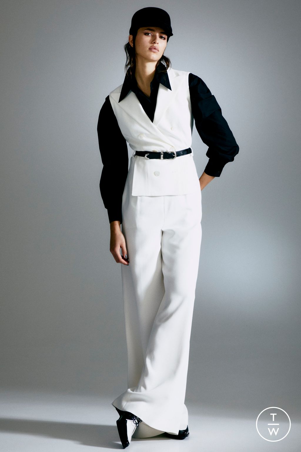 Fashion Week Milan Pre-Fall 2024 look 5 de la collection Alberta Ferretti womenswear