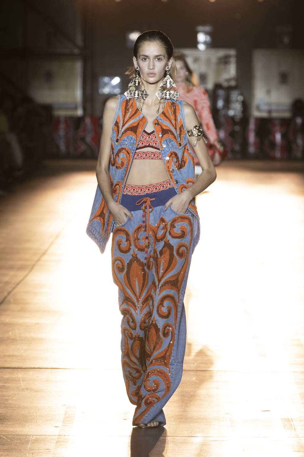 Fashion Week Milan Spring/Summer 2022 look 5 from the Etro collection 女装