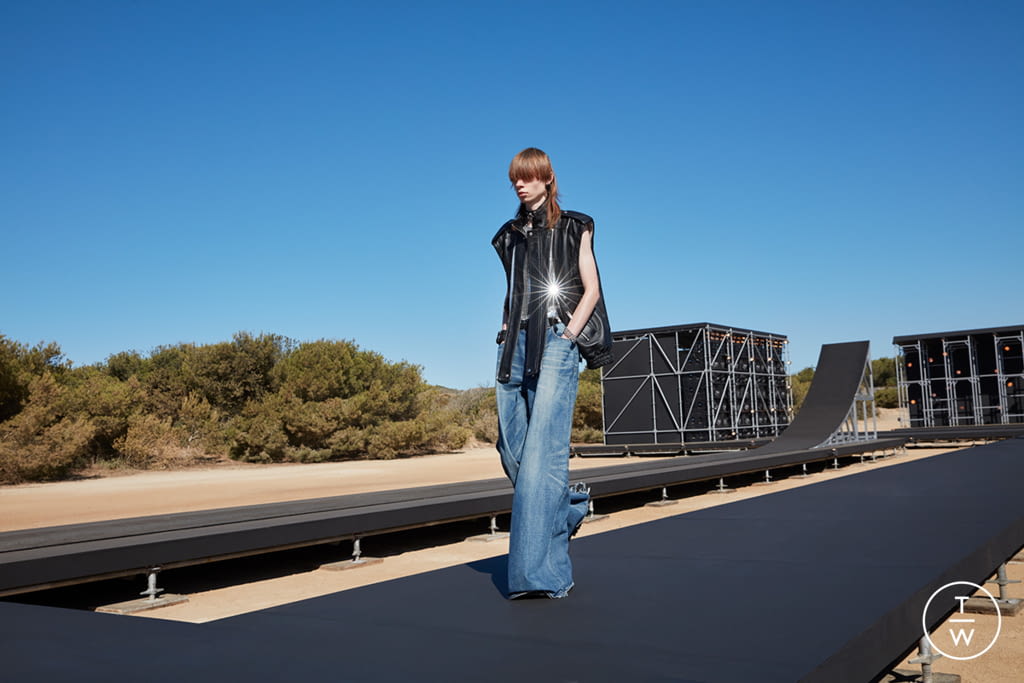 Fashion Week Paris Spring/Summer 2022 look 5 de la collection Celine menswear