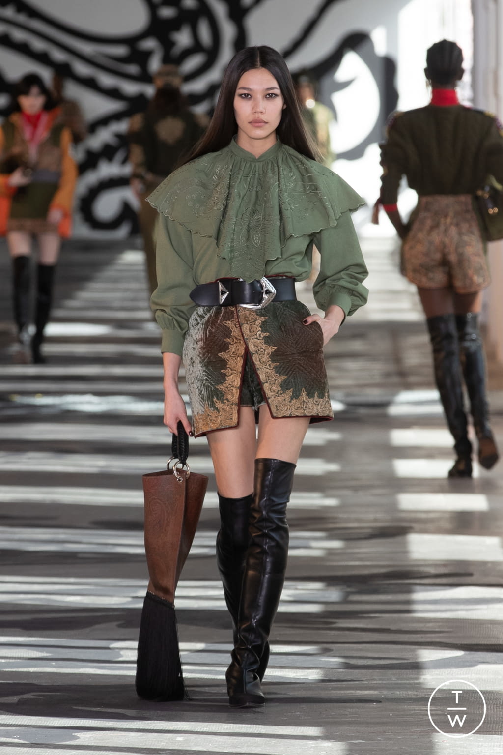 Fashion Week Milan Fall/Winter 2021 look 5 de la collection Etro womenswear