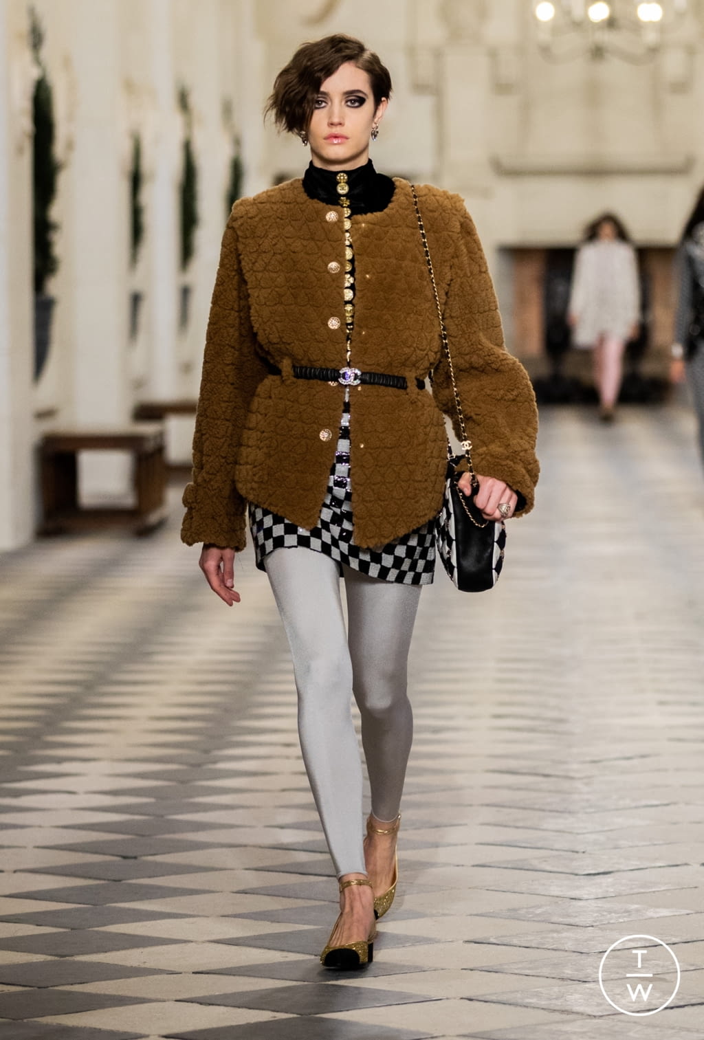 Fashion Week Paris Pre-Fall 2021 look 5 from the Chanel collection womenswear