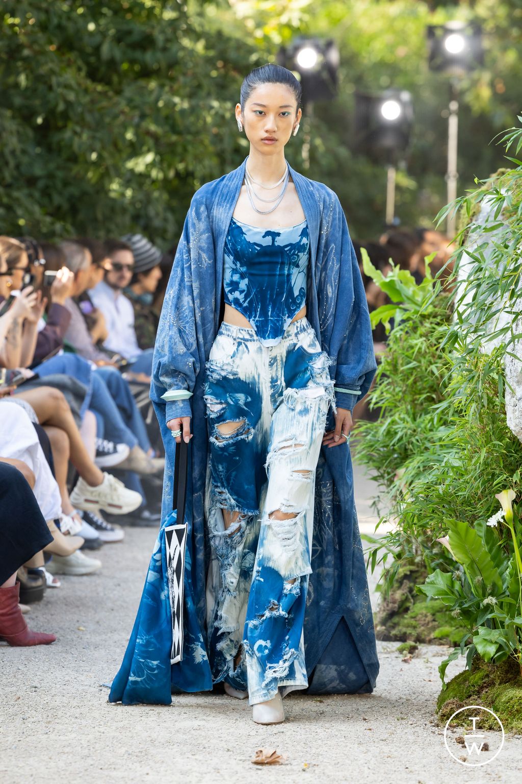 Fashion Week London Spring/Summer 2024 look 50 from the MITHRIDATE collection 女装