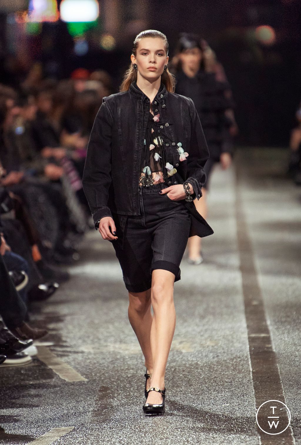 Fashion Week Paris Pre-Fall 2024 look 50 de la collection Chanel womenswear