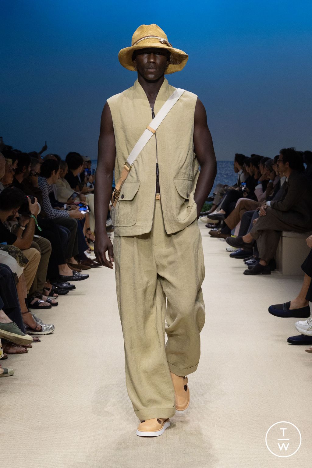 Fashion Week Milan Spring/Summer 2026 look 50 de la collection Giorgio Armani menswear