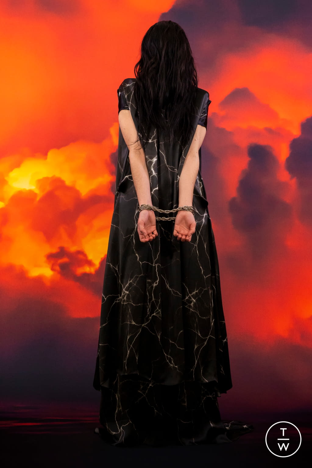 Fashion Week Paris Fall/Winter 2021 look 51 from the VETEMENTS collection menswear