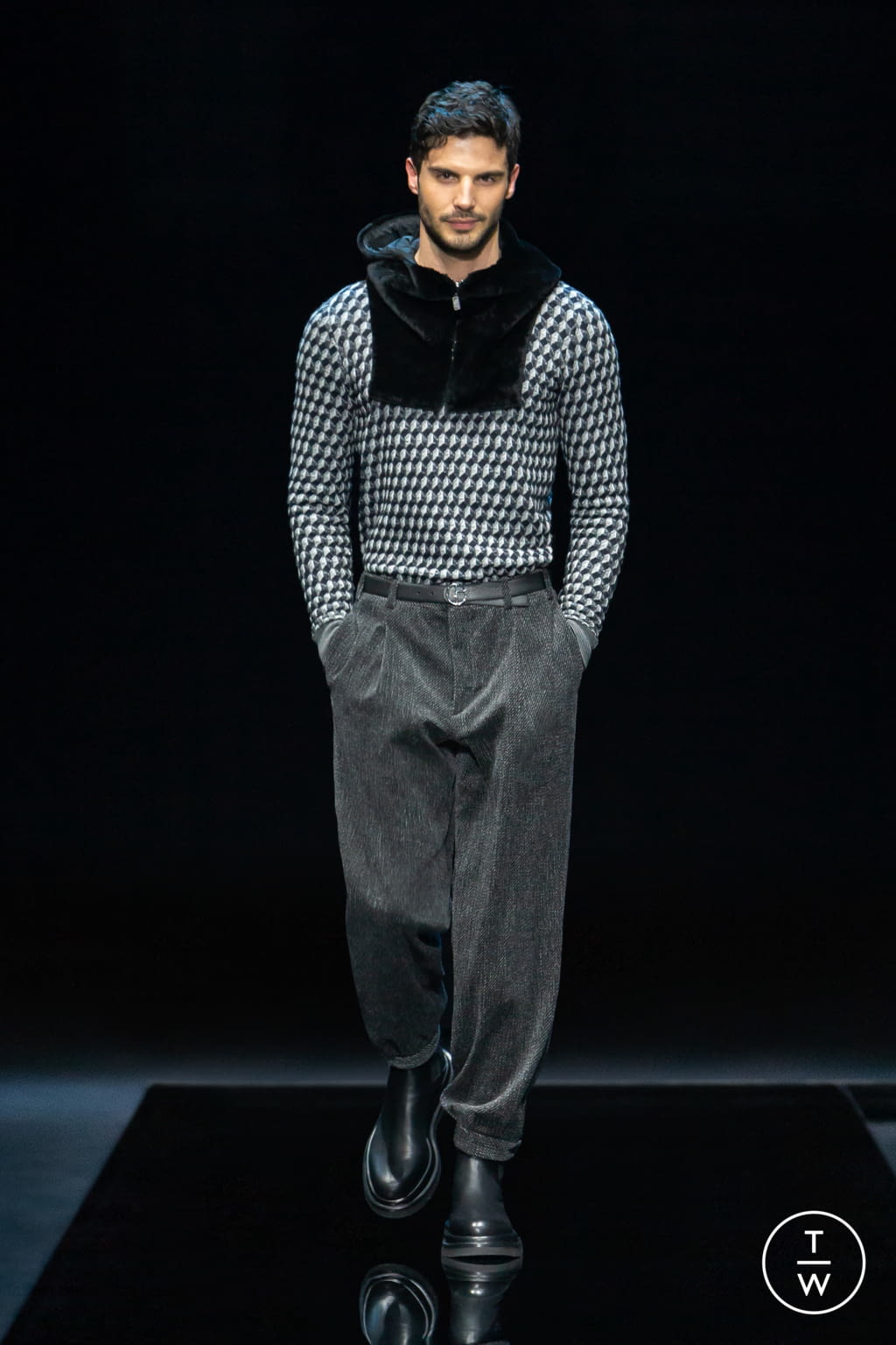 Fashion Week Milan Fall/Winter 2021 look 51 from the Giorgio Armani collection menswear