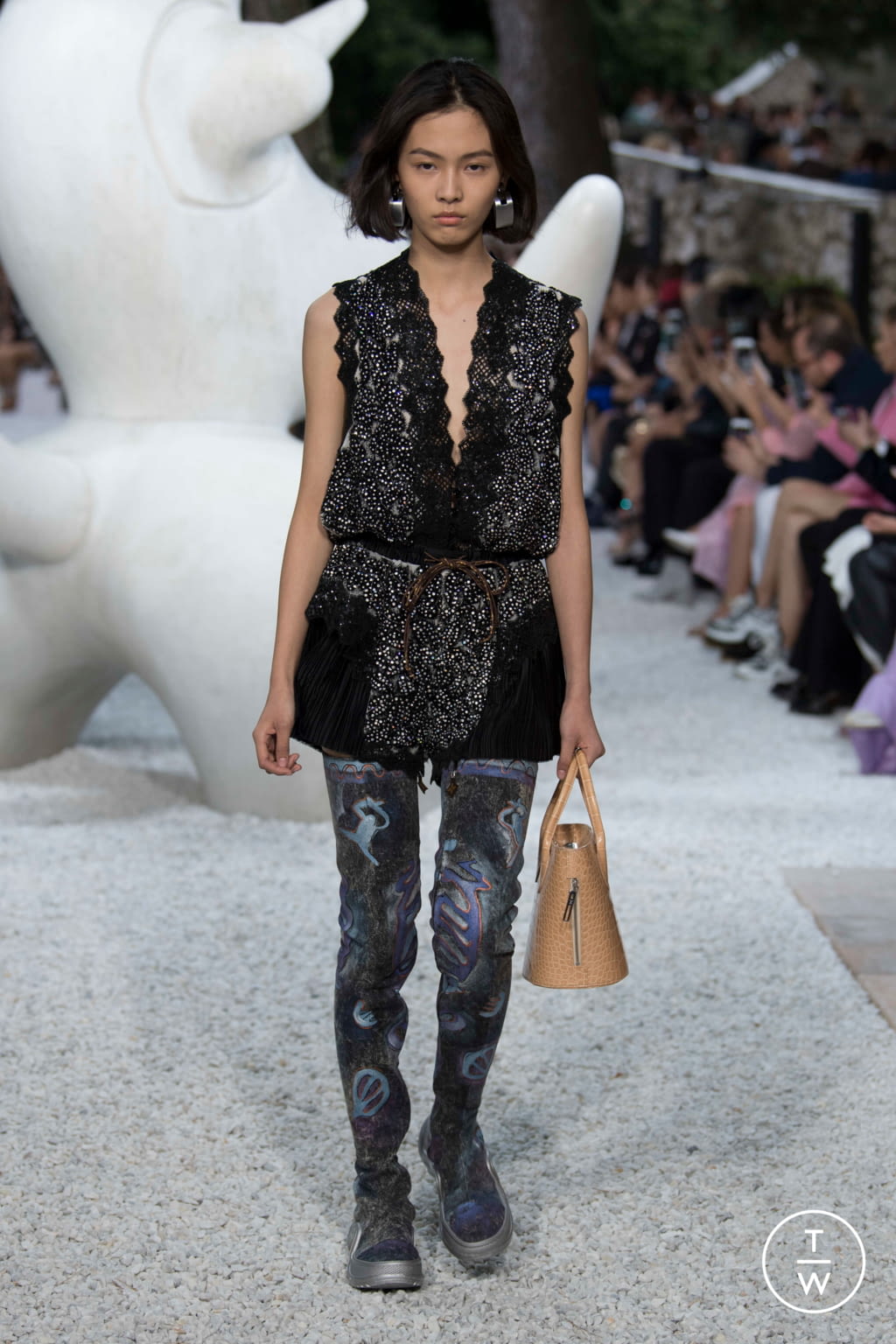Fashion Week Paris Resort 2019 look 51 de la collection Louis Vuitton womenswear