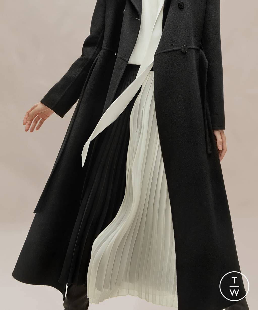 Fashion Week Paris Fall/Winter 2020 look 5 from the Icicle collection womenswear