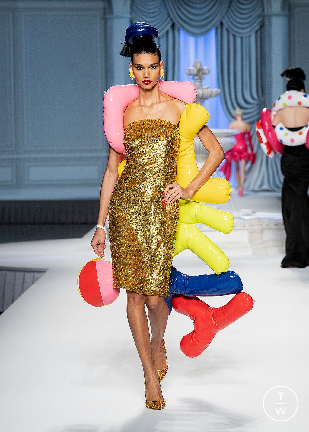 Fashion Week Milan Spring/Summer 2023 look 52 from the Moschino collection womenswear