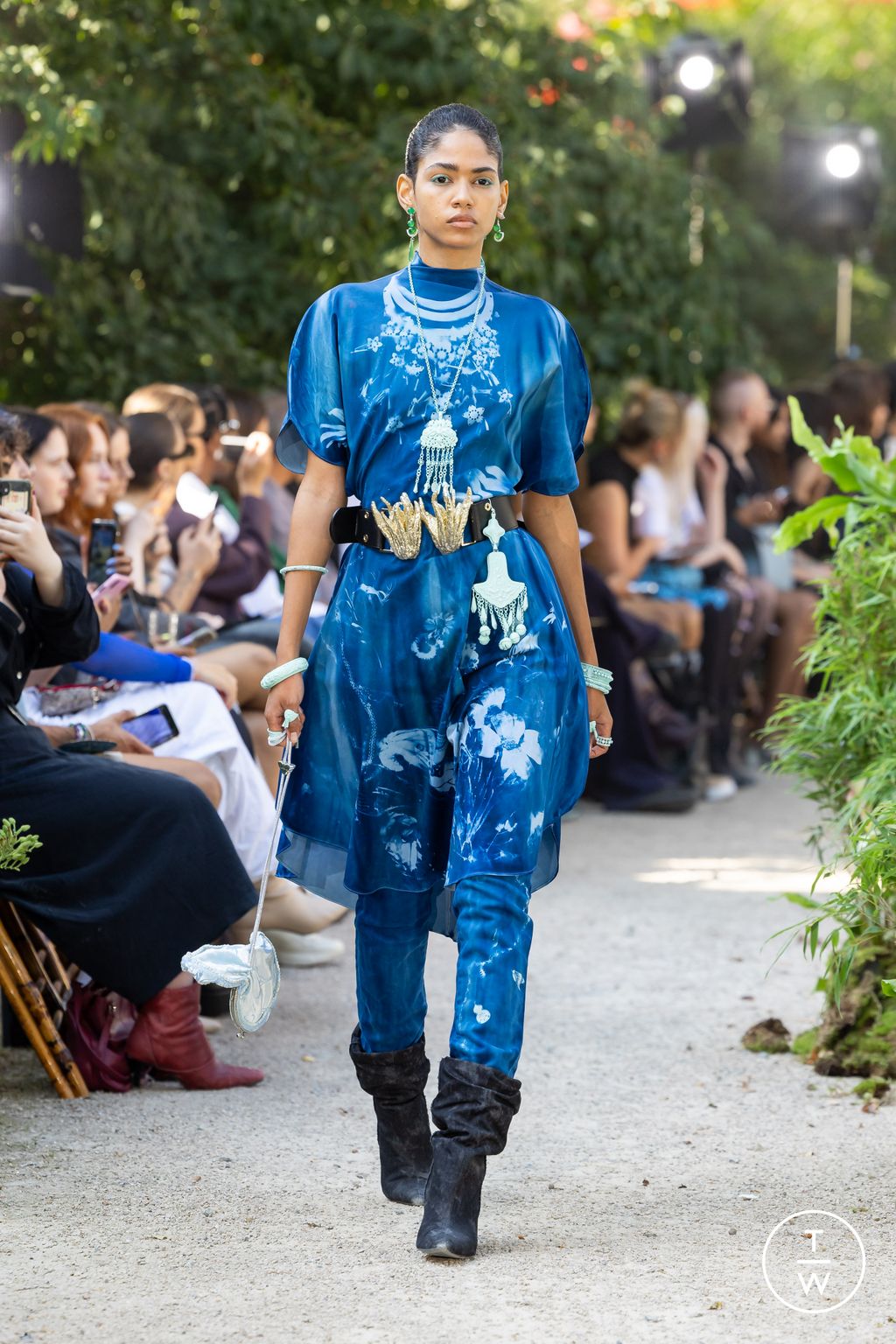 Fashion Week London Spring/Summer 2024 look 52 from the MITHRIDATE collection 女装