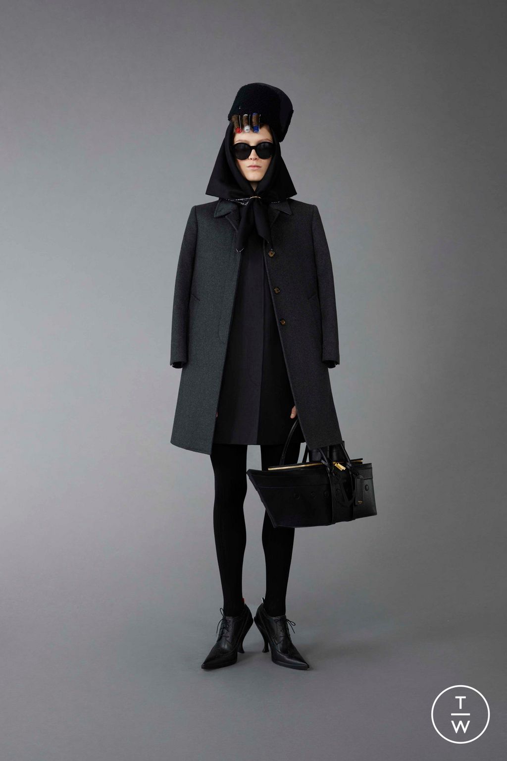 Fashion Week Paris Pre-Fall 2023 look 5 from the Thom Browne collection 女装