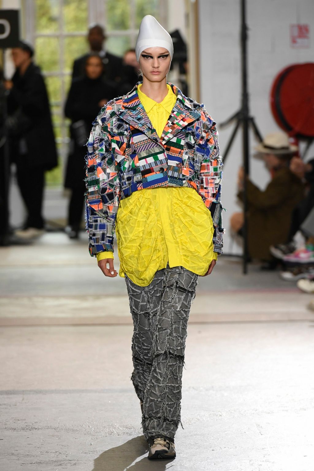 Fashion Week Paris Spring/Summer 2023 look 23 from the Anrealage collection womenswear