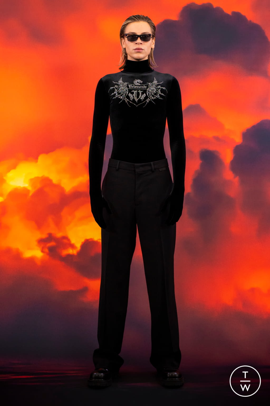 Fashion Week Paris Fall/Winter 2021 look 53 from the VETEMENTS collection 男装