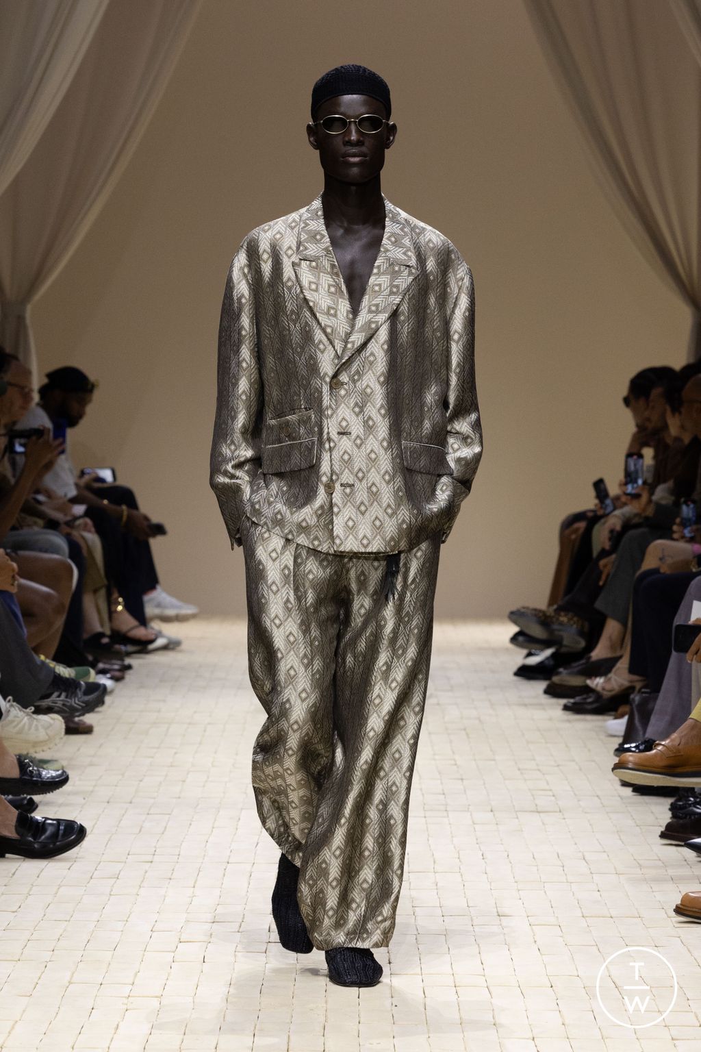 Fashion Week Milan Spring/Summer 2026 look 53 from the Emporio Armani collection menswear